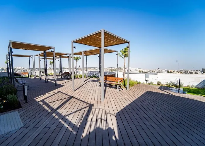 Savyon View 3Bdr - Aparthotels In City Center